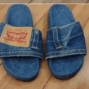 "Levi- look" slide  sandals size 7.5
